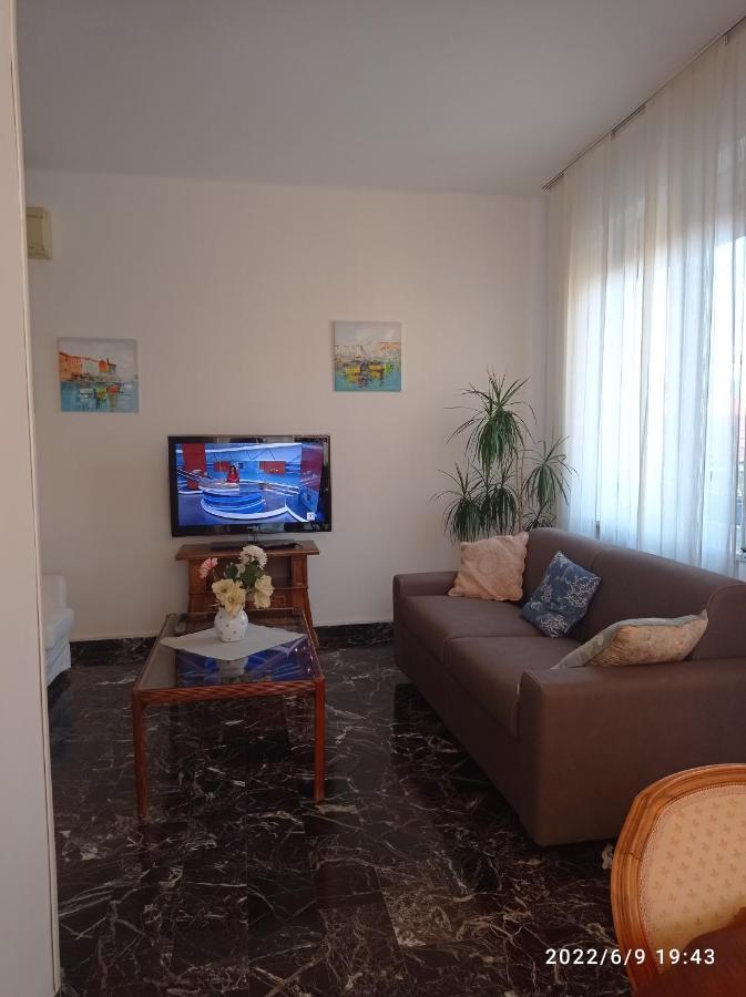 Appartamento Down Town Emily La Spezia Esterno foto
