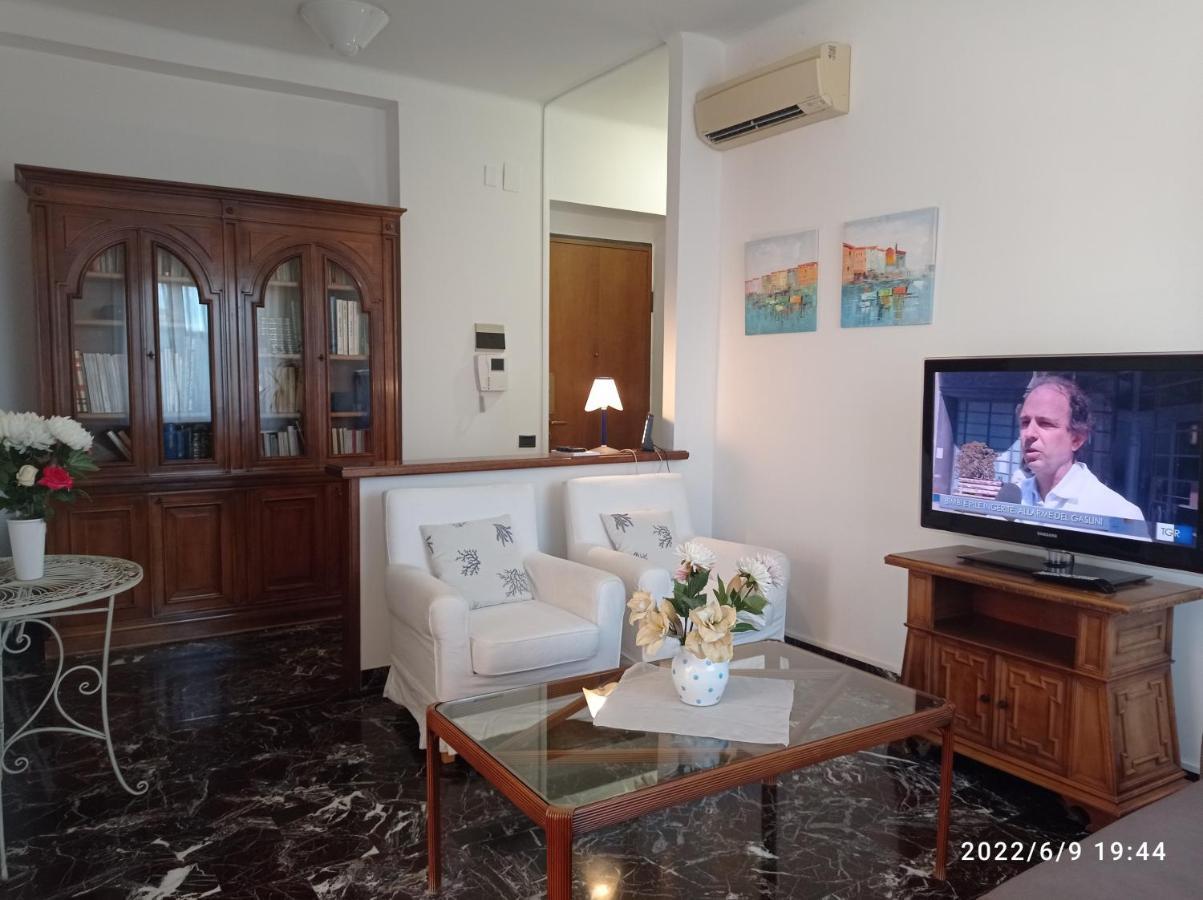 Appartamento Down Town Emily La Spezia Esterno foto