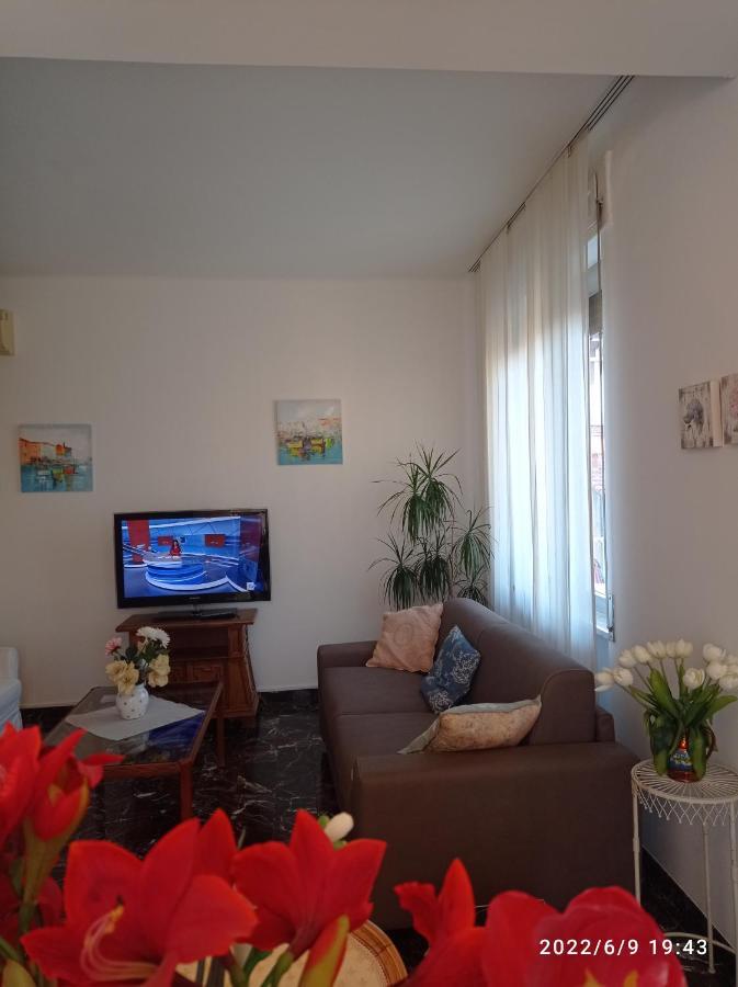Appartamento Down Town Emily La Spezia Esterno foto