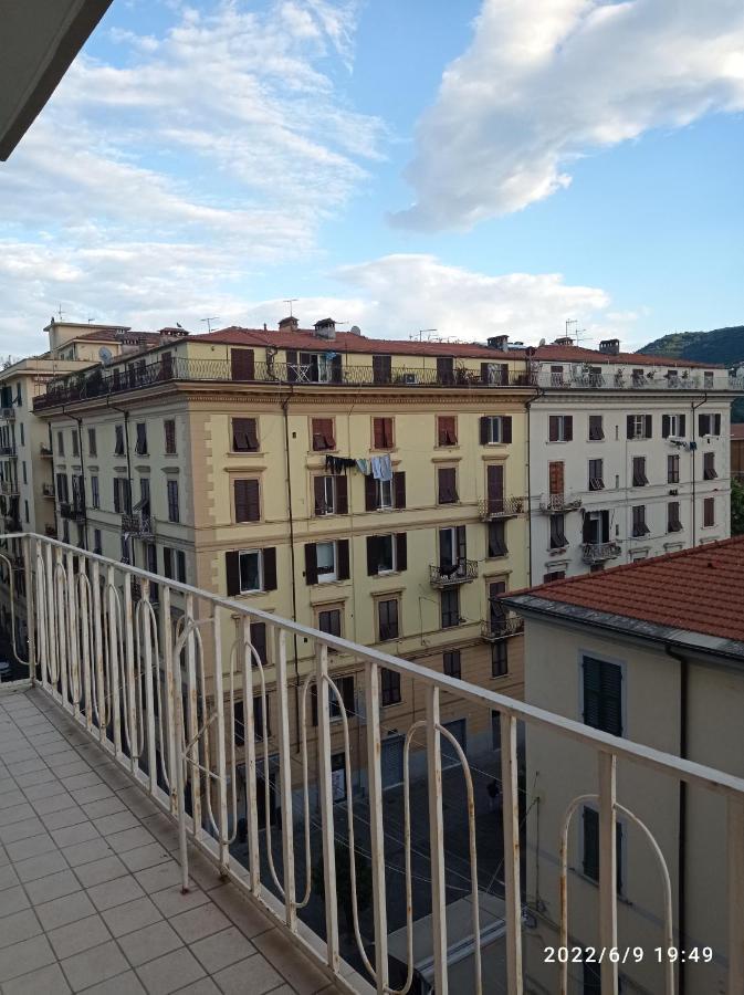 Appartamento Down Town Emily La Spezia Esterno foto
